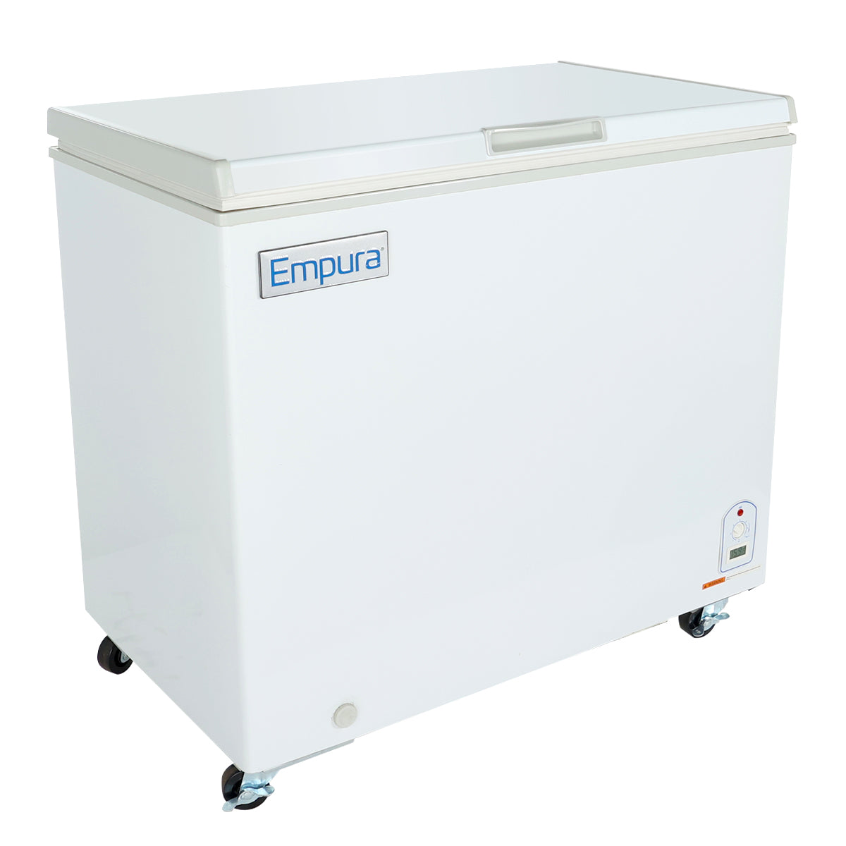 Empura Refrigeration E-CF-7 Solid Lid Chest Freezer 37.52"W X 23.15"D X 31.93"H 7.1 Cu. Ft. Capacity