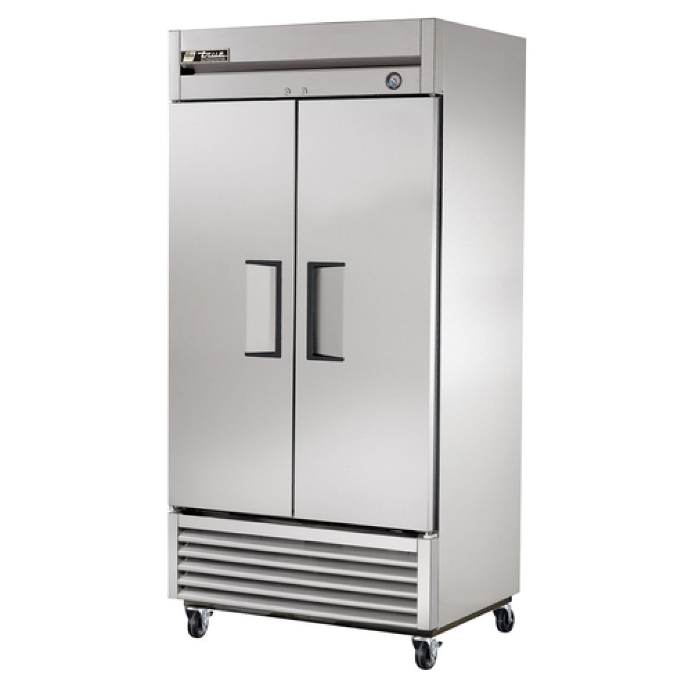 True Mfg. - General Foodservice T-35-HC - Refrigerator, Reach-in, Two-section