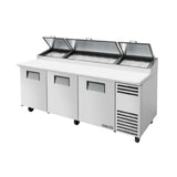 True Mfg. - General Foodservice TPP-AT2-93-HC - Pizza Prep, 33 - 41°F Pan Rail, Stainless Steel Cover