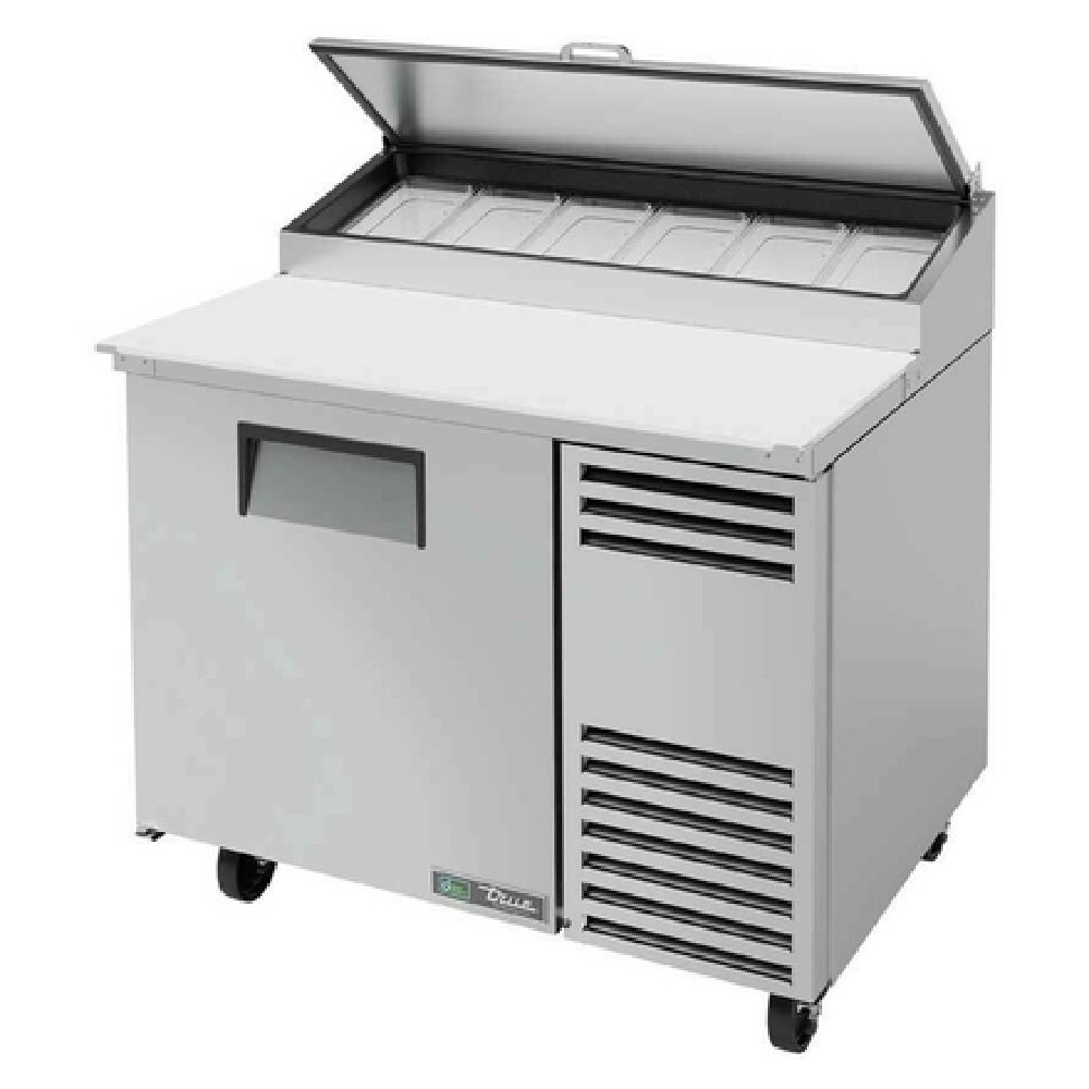 True Mfg. - General Foodservice TPP-AT-44-HC - Pizza Prep, 33 - 41°F Pan Rail, Stainless Steel Cover