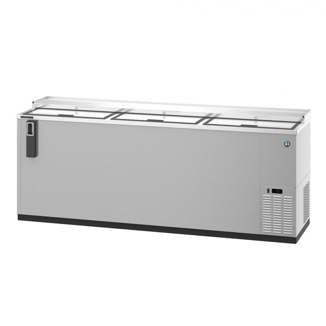 Hoshizaki CC95-S Refrigerated Bottle Cooler Reach-in Three-section